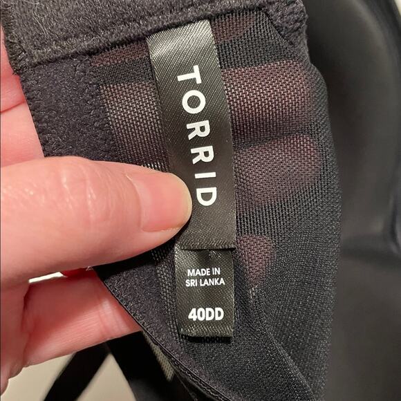 torrid Brand Dream Wire-Free Push-Up Bra Rose Lace Rich Black Women's 40DD - Picture 5 of 5